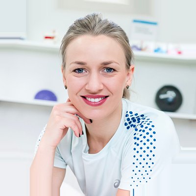 Bc. Natálie Jiroutková, fyzioterapeutka a instruktorka Pilates, ve své ordinaci